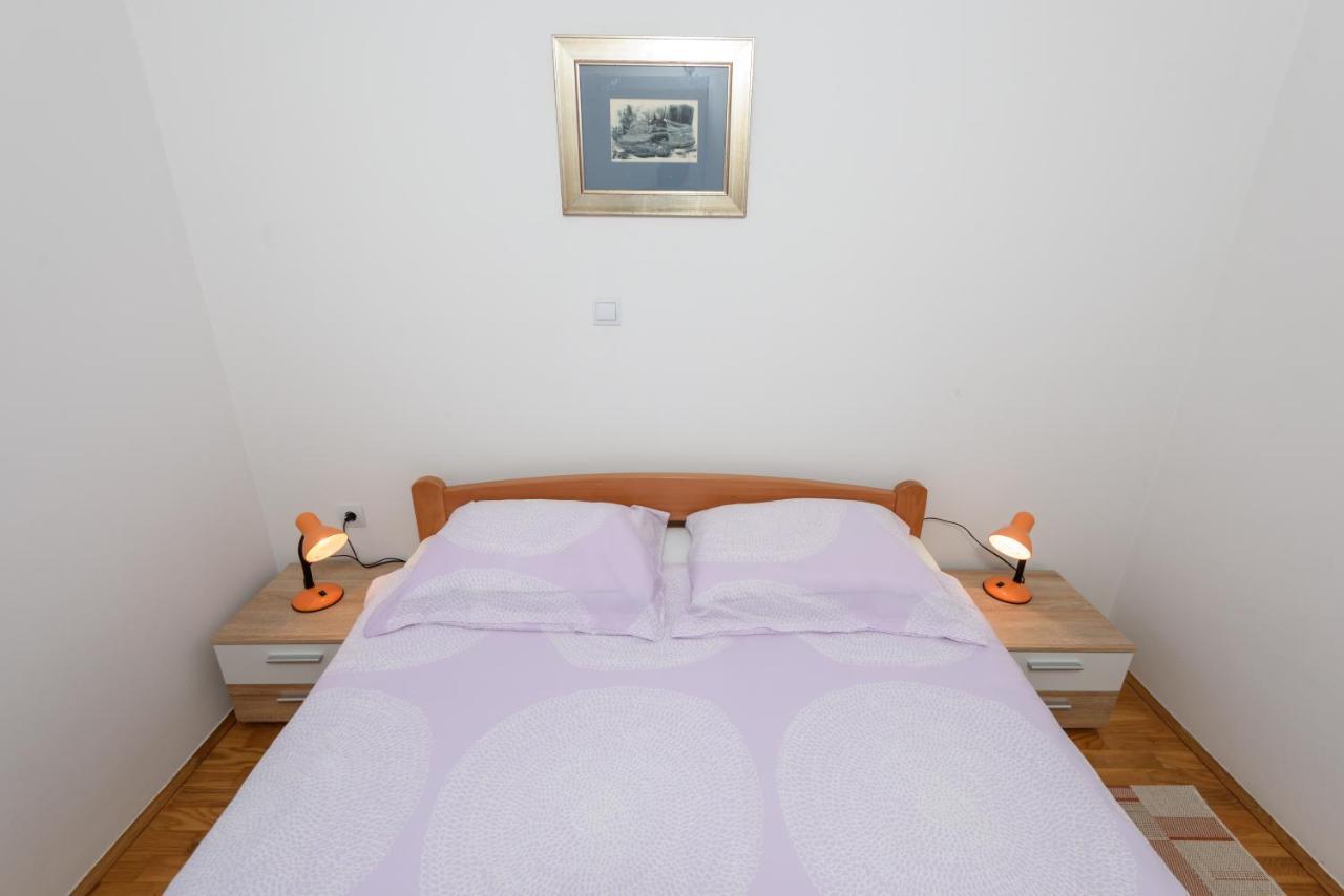 Apartment Apartman Karmela *